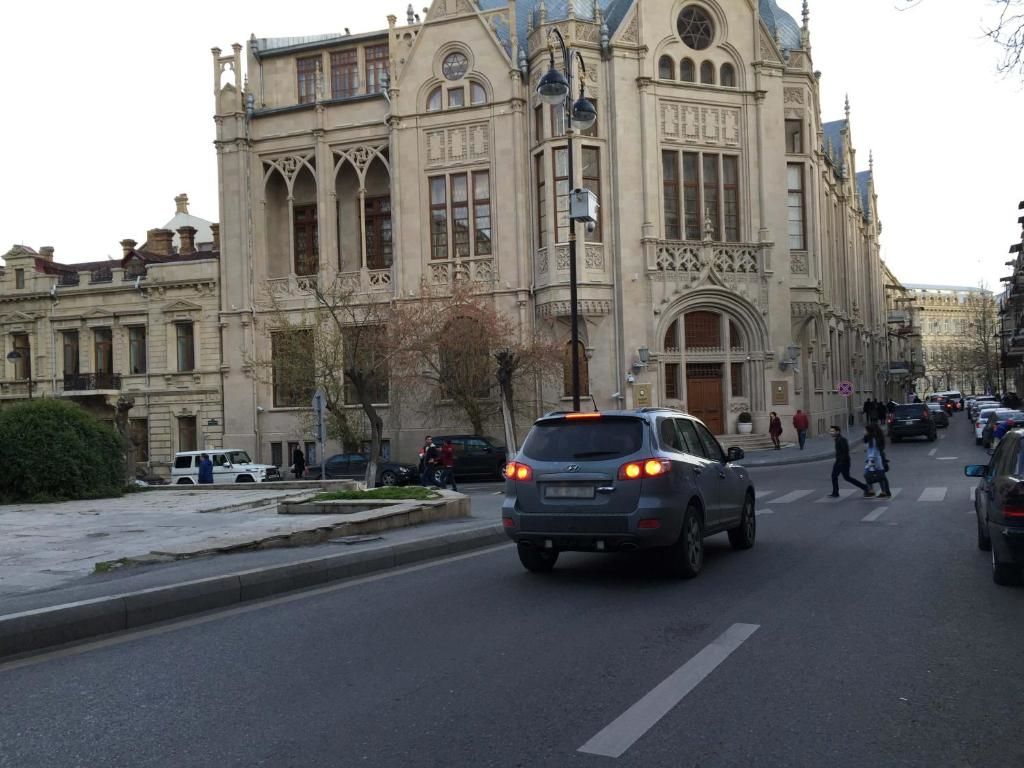 Апартаменты Icheri Sheher Apartment Баку-33